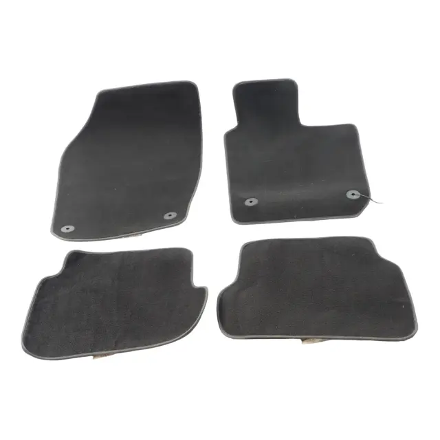 globalparts2-1385942
